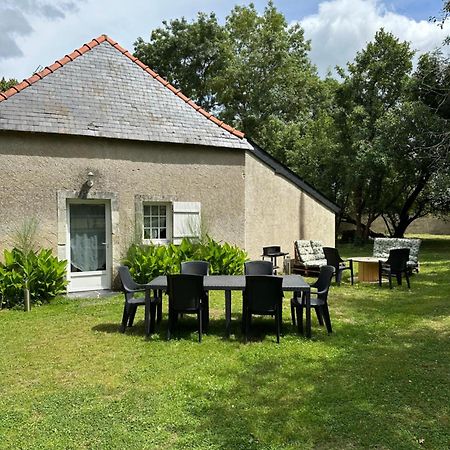Gîte la grande racinaie Cre-sur-Loir Extérieur photo