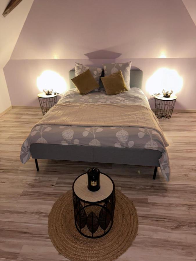 Gîte la grande racinaie Cre-sur-Loir Extérieur photo